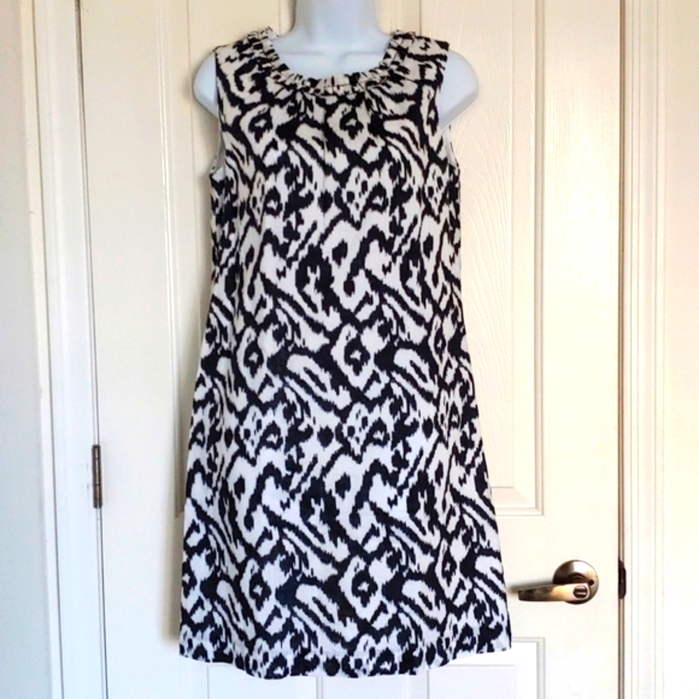 Loft sleeveless dress, black and white, size 4